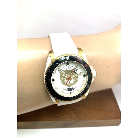 GUCCI Men's Watch YA136322 Dive Cat Swiss Quartz Gold White Rubber Strap 40mm - Picture 10 of 13